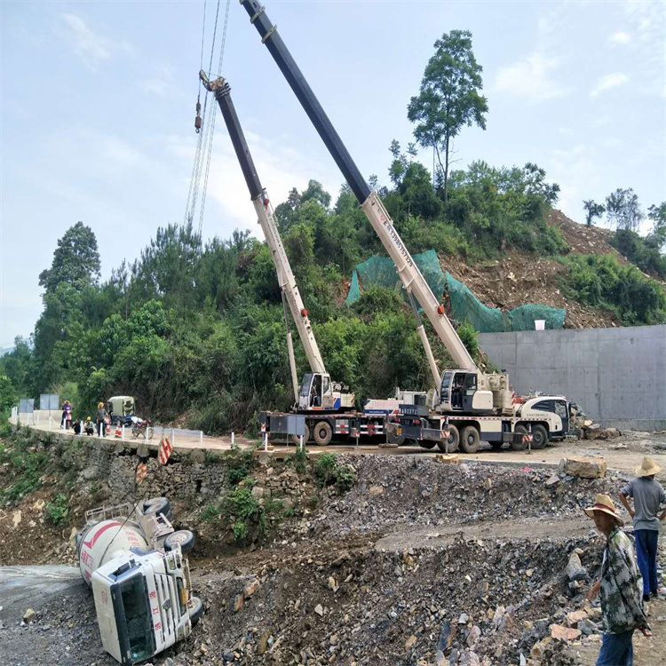 鹤岗鹤岗24小时应急道路救援吊装吊装现场实拍